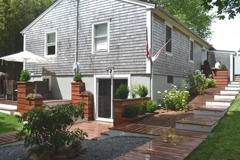 83 Lake Street Vineyard Haven MA 02568
