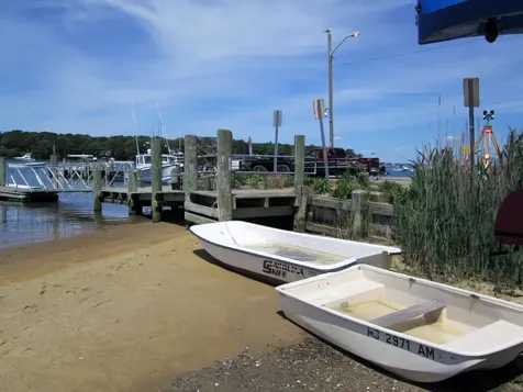 83 Lake Street Vineyard Haven MA 02568