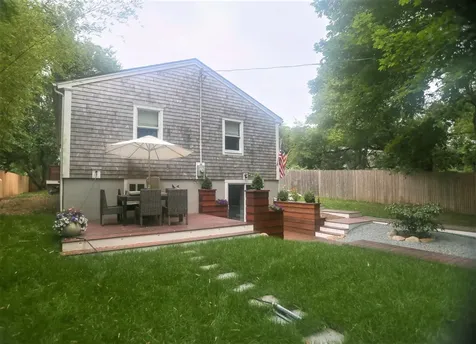 83 Lake Street Vineyard Haven MA 02568
