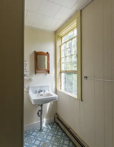 363 Lamberts Cove Road West Tisbury MA 02575