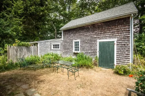 363 Lamberts Cove Road West Tisbury MA 02575