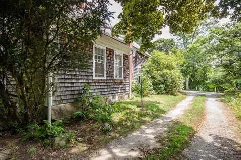 363 Lamberts Cove Road West Tisbury MA 02575