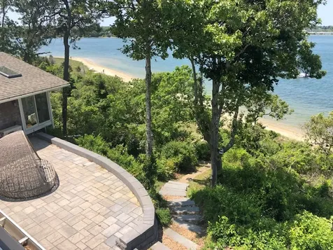 82 Springfield Avenue Oak Bluffs MA 02557