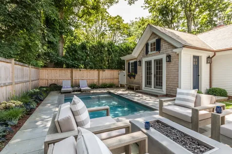 16 Pent Lane Edgartown MA 02539