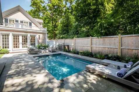 16 Pent Lane Edgartown MA 02539