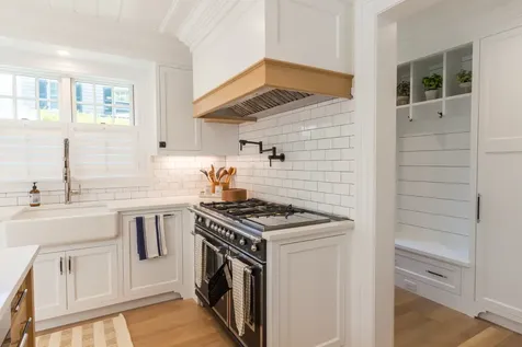 16 Pent Lane Edgartown MA 02539