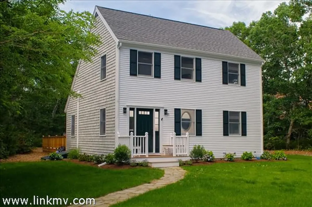 51 Old Purchase Road Edgartown MA 02539
