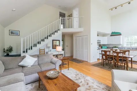 19 Robins Nest Road Edgartown MA 02539