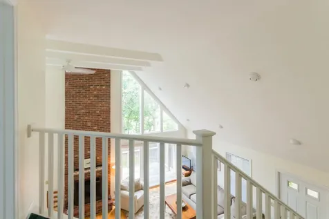 19 Robins Nest Road Edgartown MA 02539