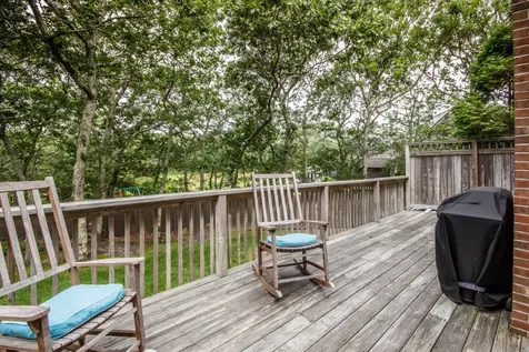 19 Robins Nest Road Edgartown MA 02539
