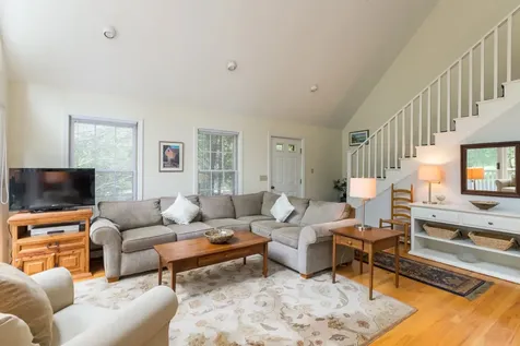19 Robins Nest Road Edgartown MA 02539