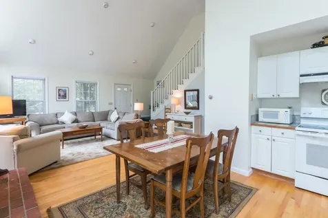 19 Robins Nest Road Edgartown MA 02539