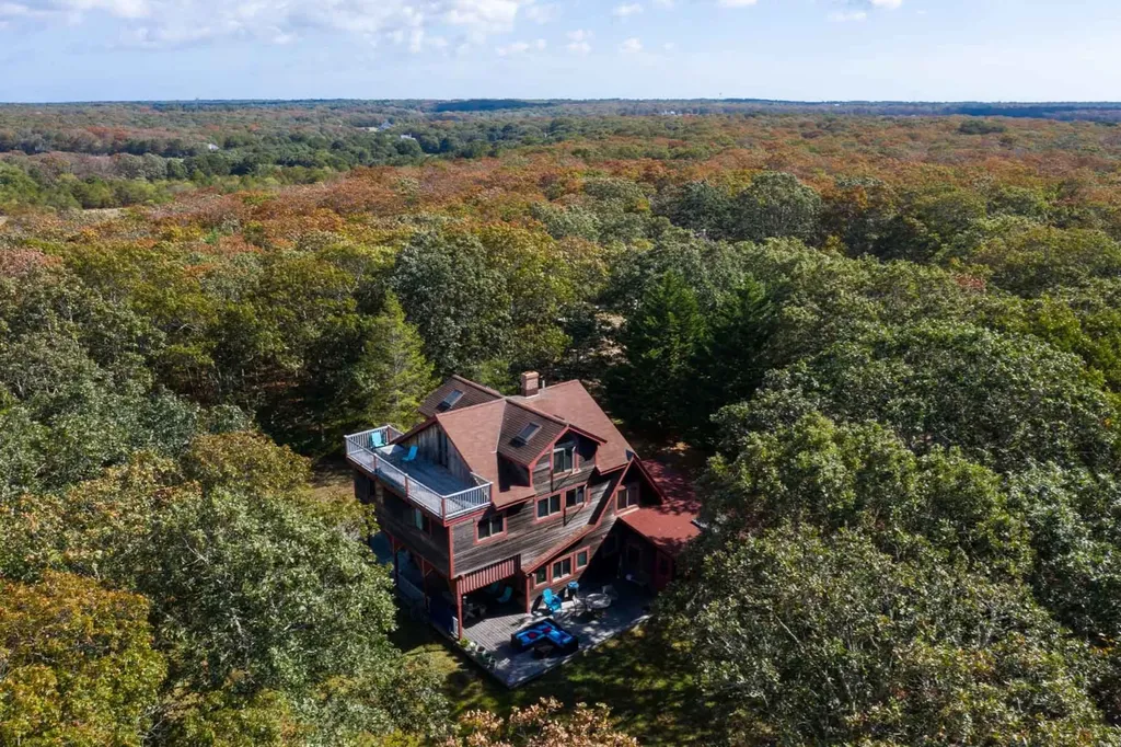 21 Checamo Path West Tisbury MA 02557