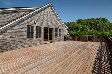 42 Holly Bear Lane Edgartown MA 02539