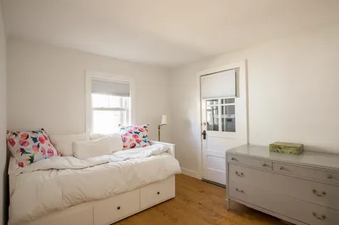 21 Siloam Avenue Oak Bluffs MA 02557