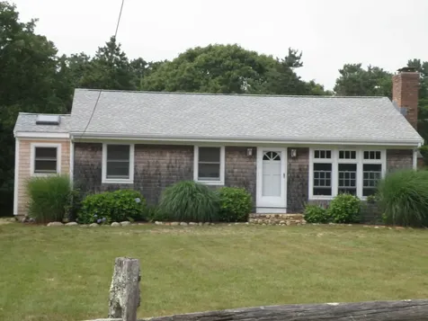 23 Suttons Way Edgartown MA 02539