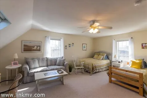 59 Schoolhouse Road Edgartown MA 02539