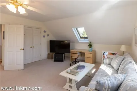 59 Schoolhouse Road Edgartown MA 02539