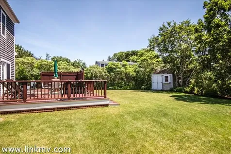 59 Schoolhouse Road Edgartown MA 02539