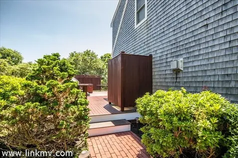 59 Schoolhouse Road Edgartown MA 02539
