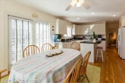 59 Schoolhouse Road Edgartown MA 02539