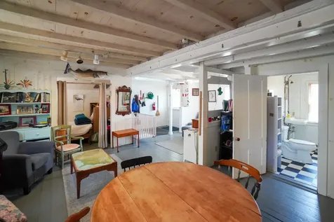 112 Dukes County Avenue Oak Bluffs MA 02557