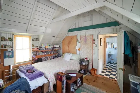 112 Dukes County Avenue Oak Bluffs MA 02557
