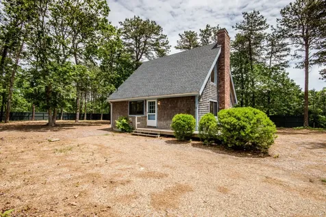 81 Marthas Road Edgartown MA 02539