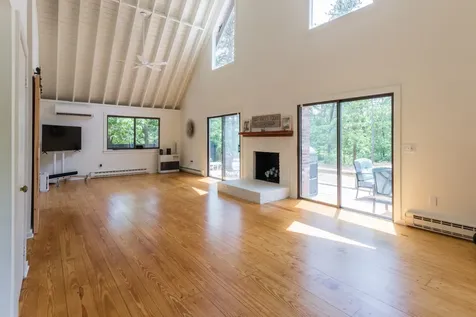 81 Marthas Road Edgartown MA 02539