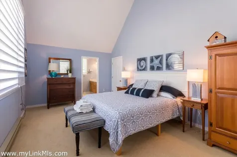95 School Street Edgartown MA 02539