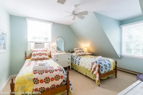 95 School Street Edgartown MA 02539
