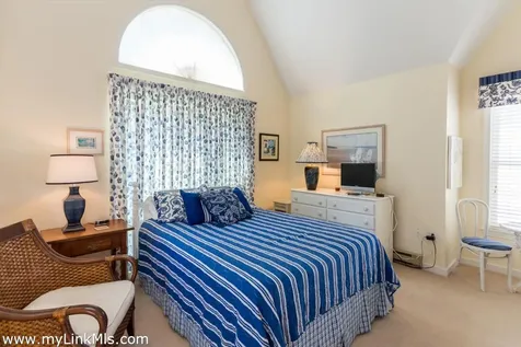 95 School Street Edgartown MA 02539