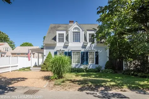 95 School Street Edgartown MA 02539
