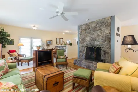 95 School Street Edgartown MA 02539