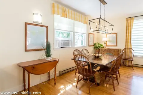 95 School Street Edgartown MA 02539