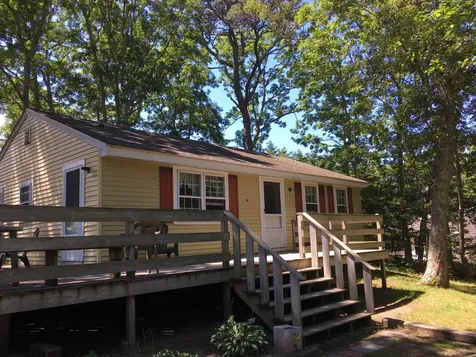70 West Tashmoo Avenue Vineyard Haven MA 02568