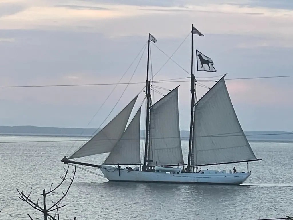 111 Eastville Avenue Oak Bluffs MA 02557