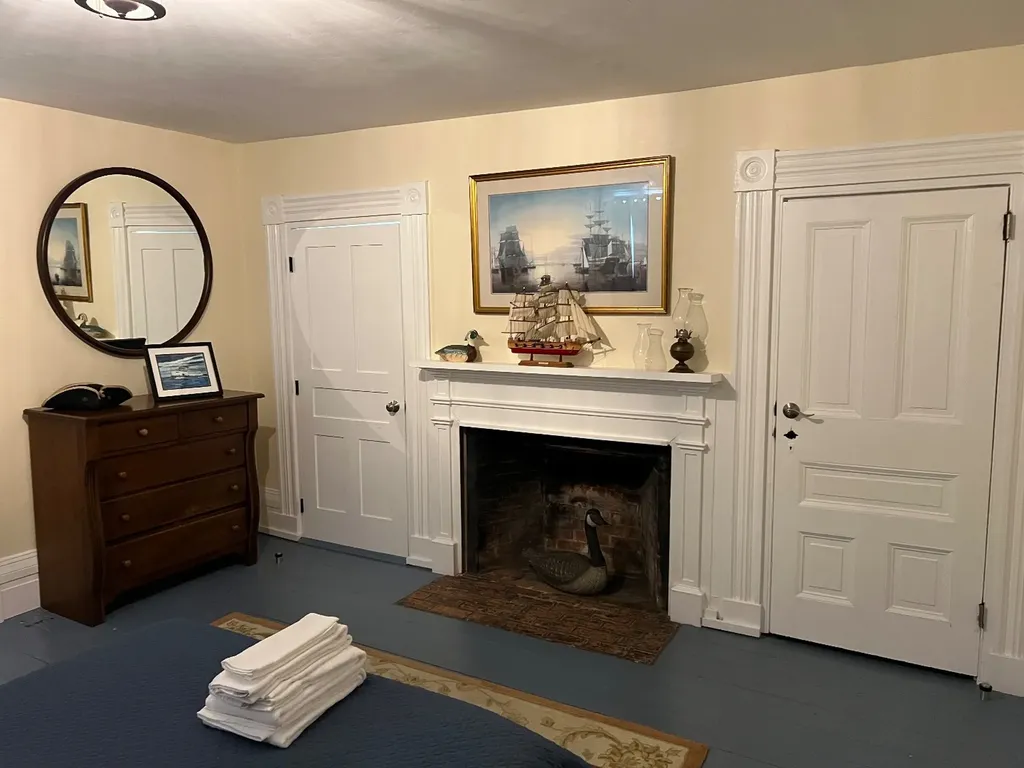 111 Eastville Avenue Oak Bluffs MA 02557