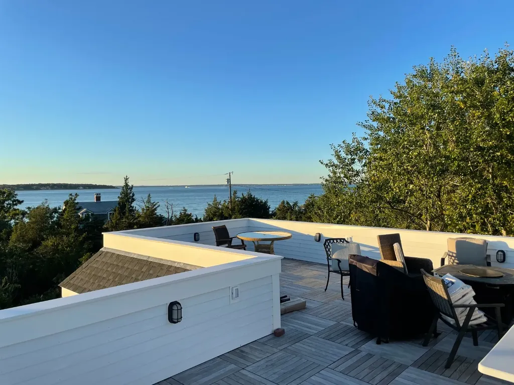 111 Eastville Avenue Oak Bluffs MA 02557
