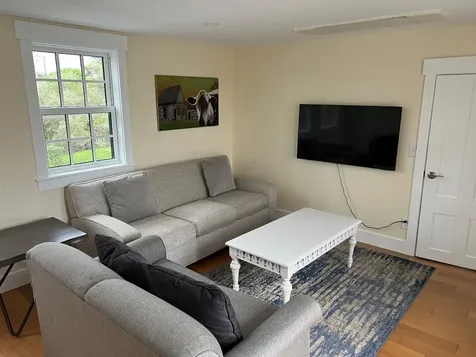 111 Eastville Avenue Oak Bluffs MA 02557