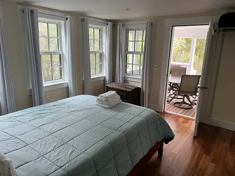 111 Eastville Avenue Oak Bluffs MA 02557