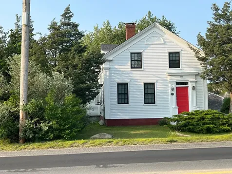 111 Eastville Avenue Oak Bluffs MA 02557