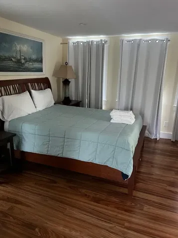 111 Eastville Avenue Oak Bluffs MA 02557