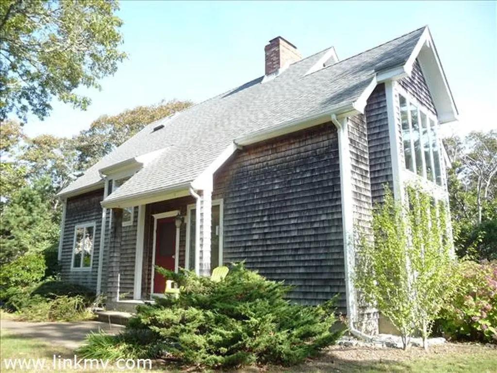 11 High Meadow Lane Oak Bluffs MA 02557