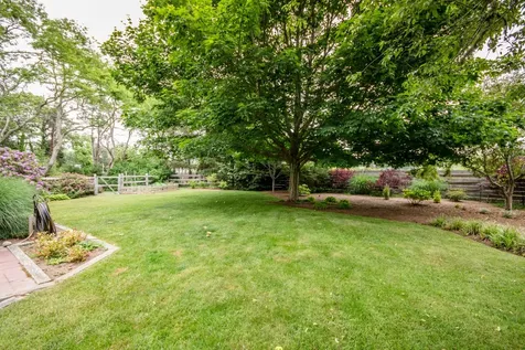 5 Marchants Path Edgartown MA 02539
