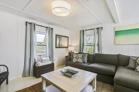 14 Rose Avenue Oak Bluffs MA 02557