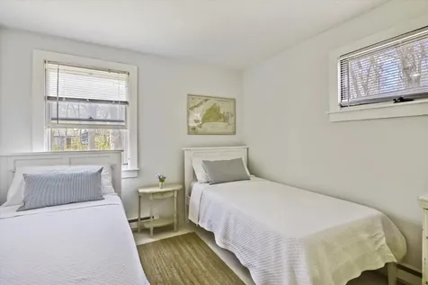 14 Rose Avenue Oak Bluffs MA 02557