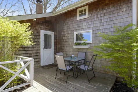 14 Rose Avenue Oak Bluffs MA 02557