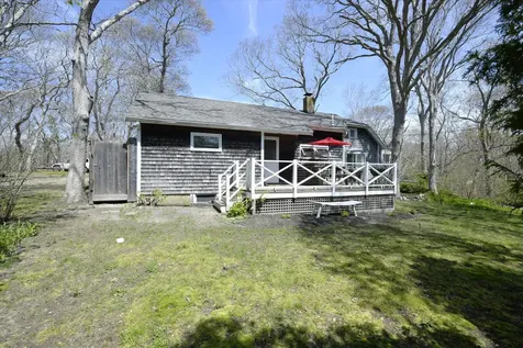 14 Rose Avenue Oak Bluffs MA 02557