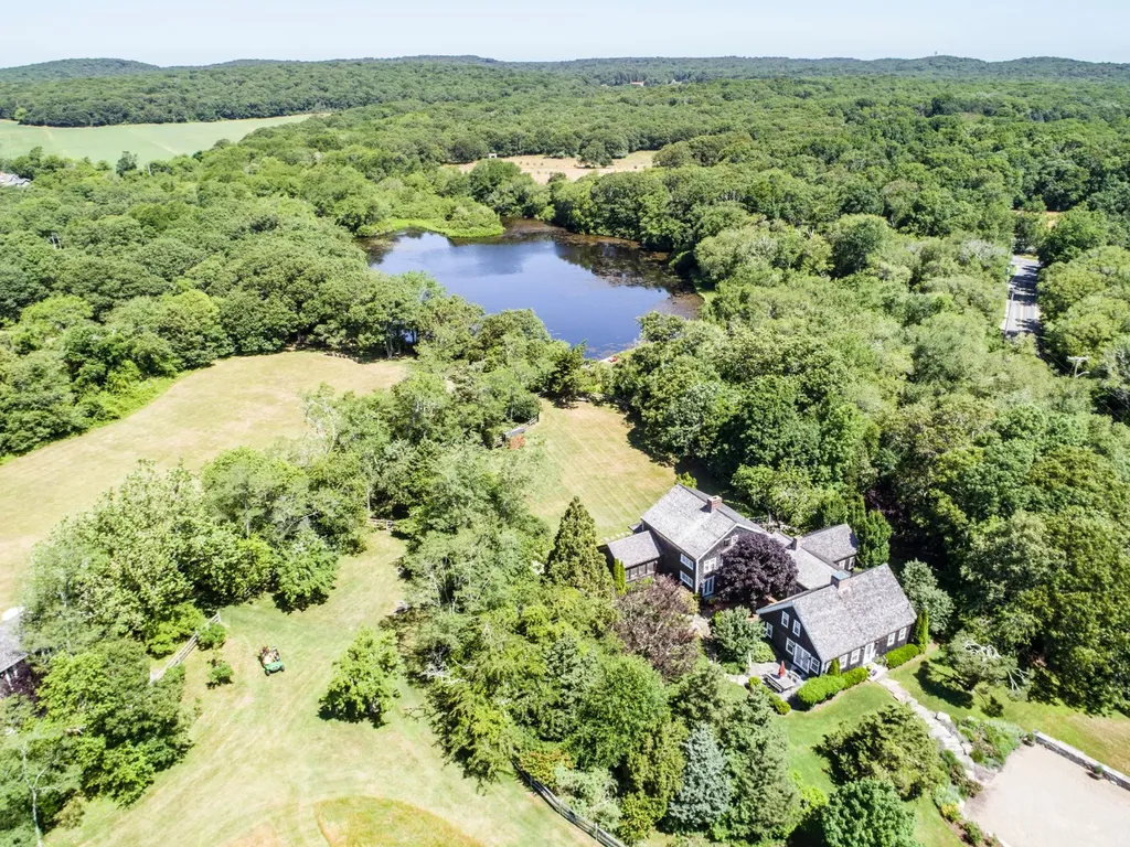 5 Stillpoint Meadows Road West Tisbury MA 02575